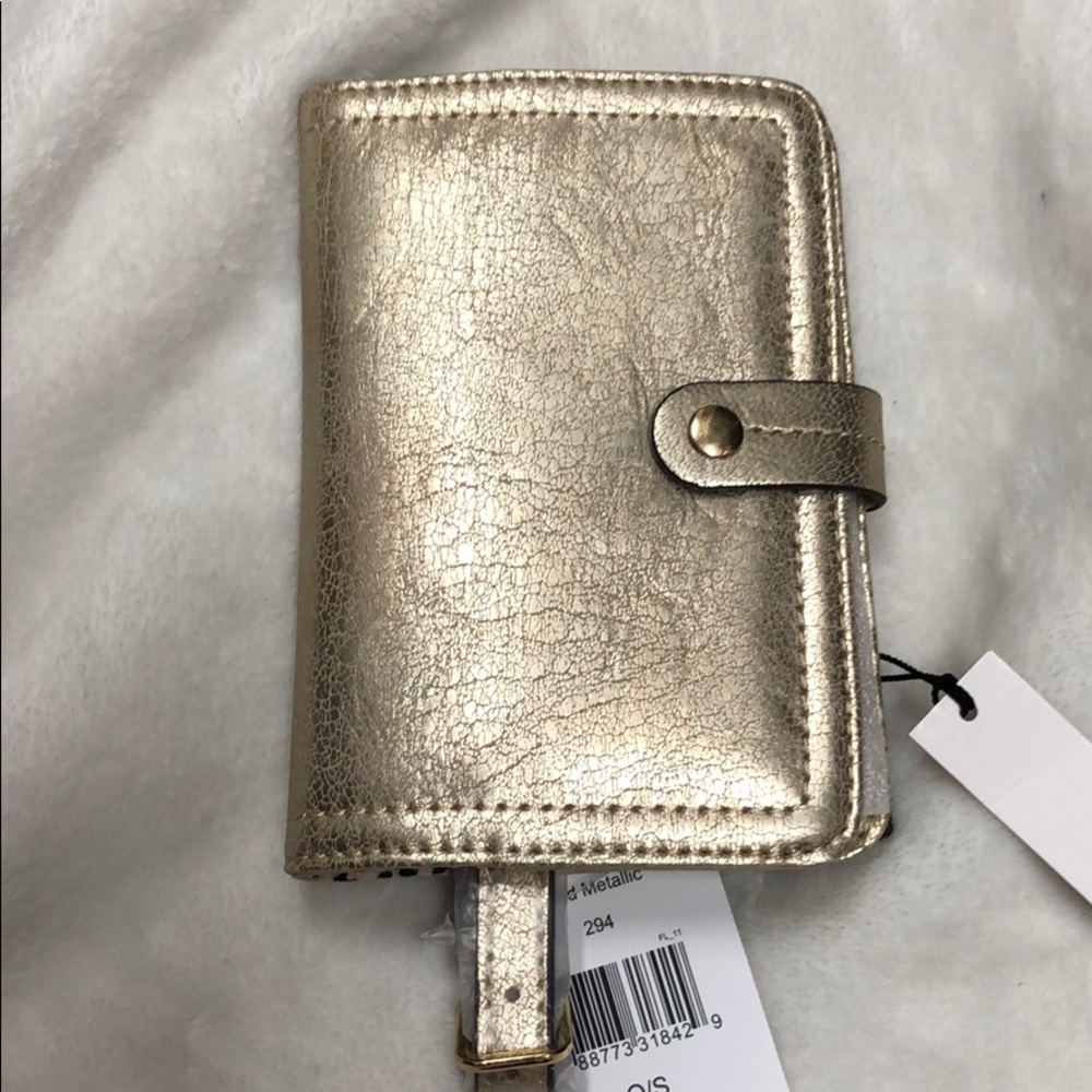 Sole society passport gift set